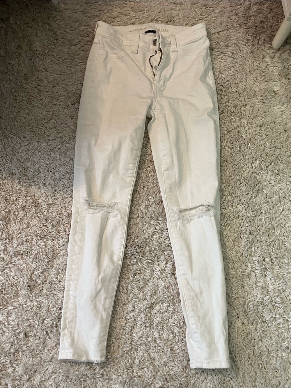 American Eagle Outfitters White Distressed Skinny Jeans